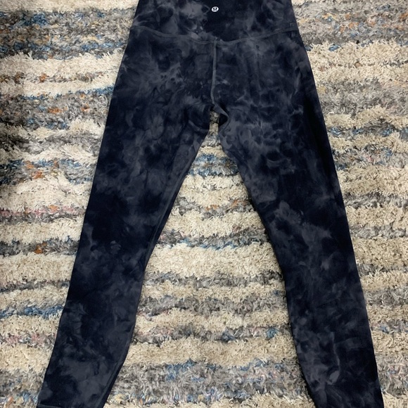 Lululemon tights - Picture 2 of 5